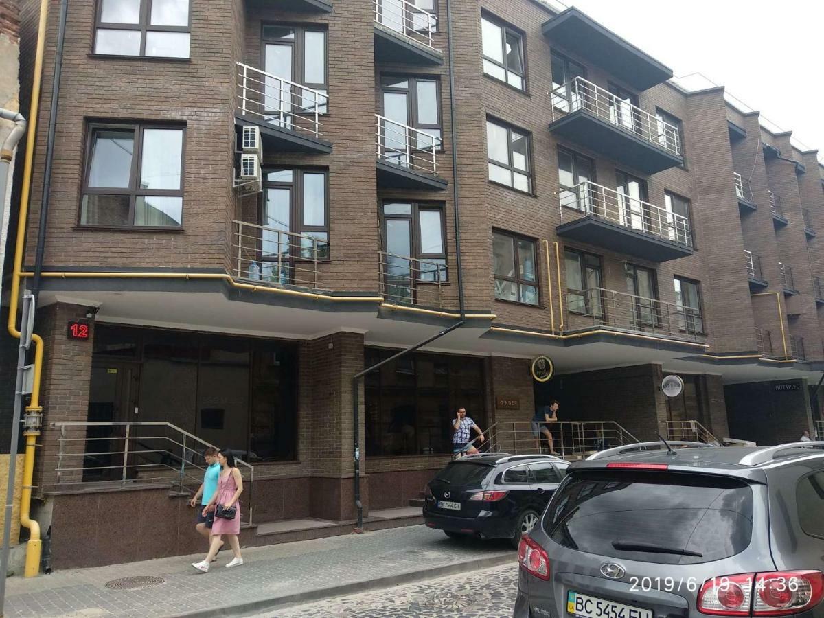 Balabana Red Apartment Lviv Exterior photo